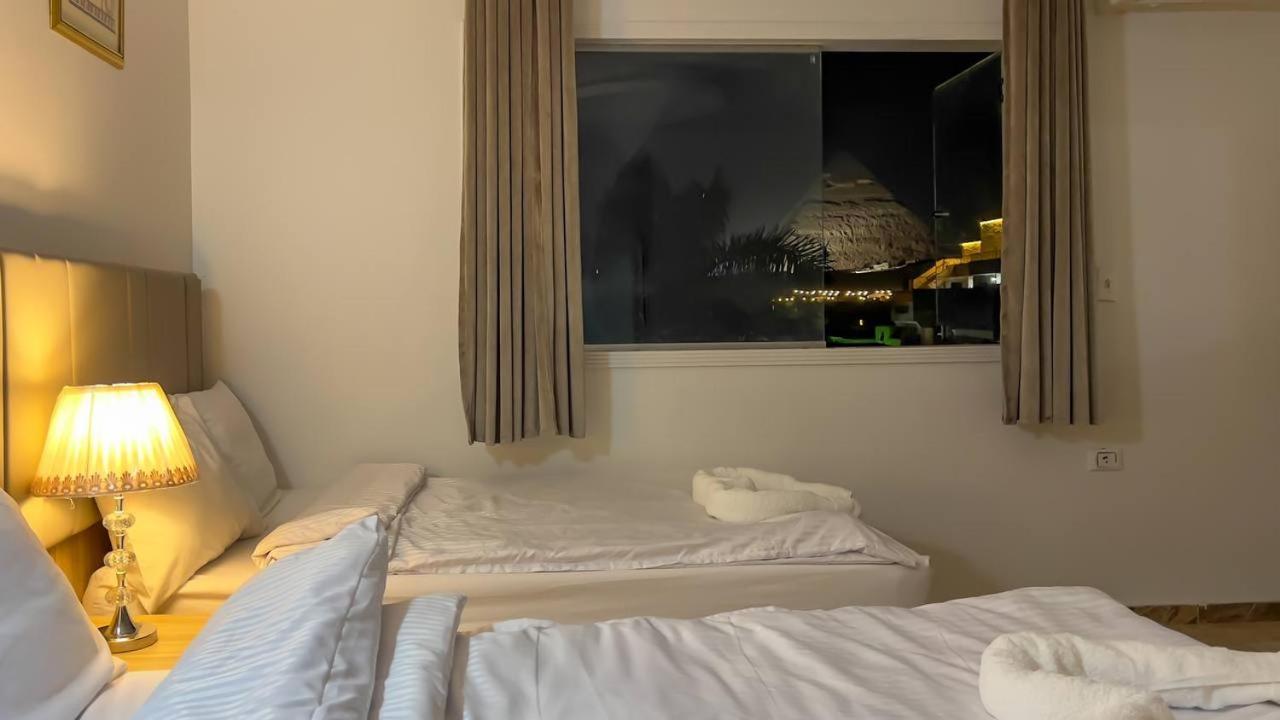 Pyramids Express View 3*