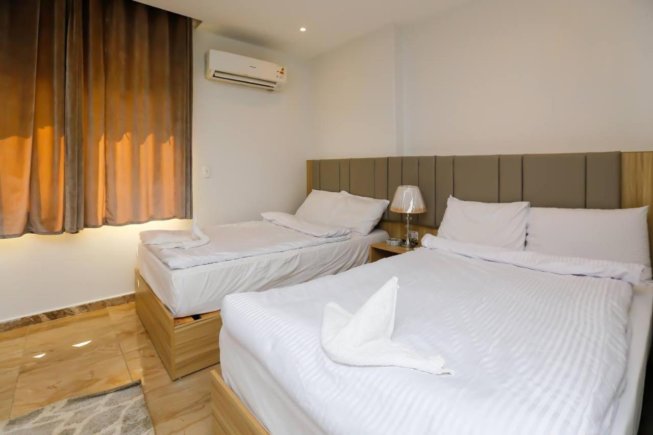 Pyramids Express View Hotel 3*